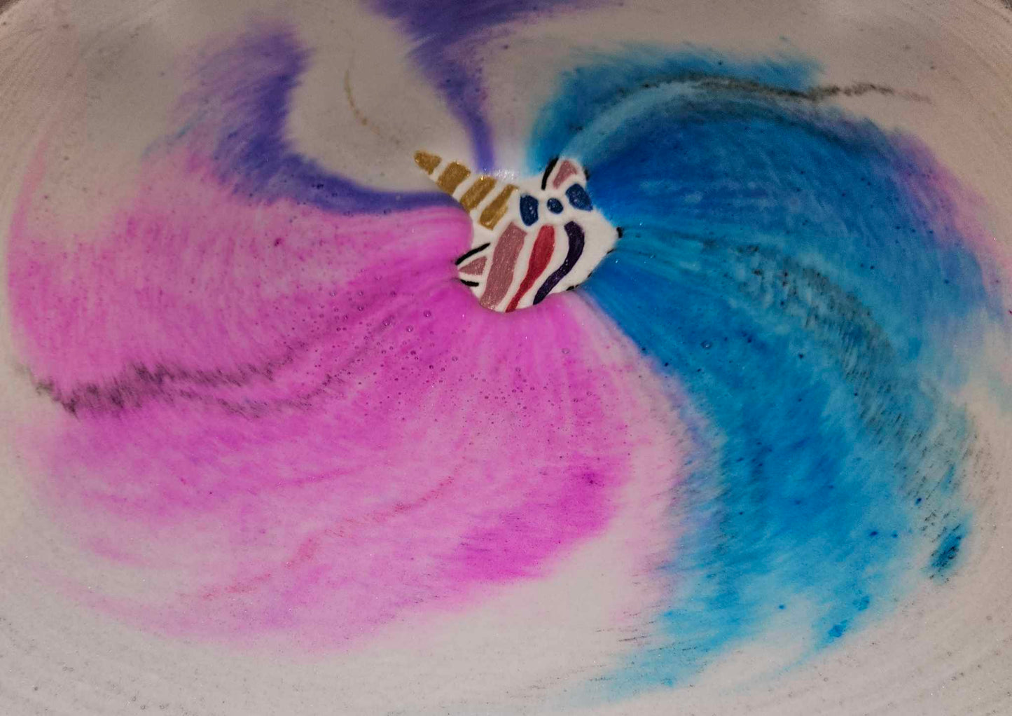 Unicorn bath bomb